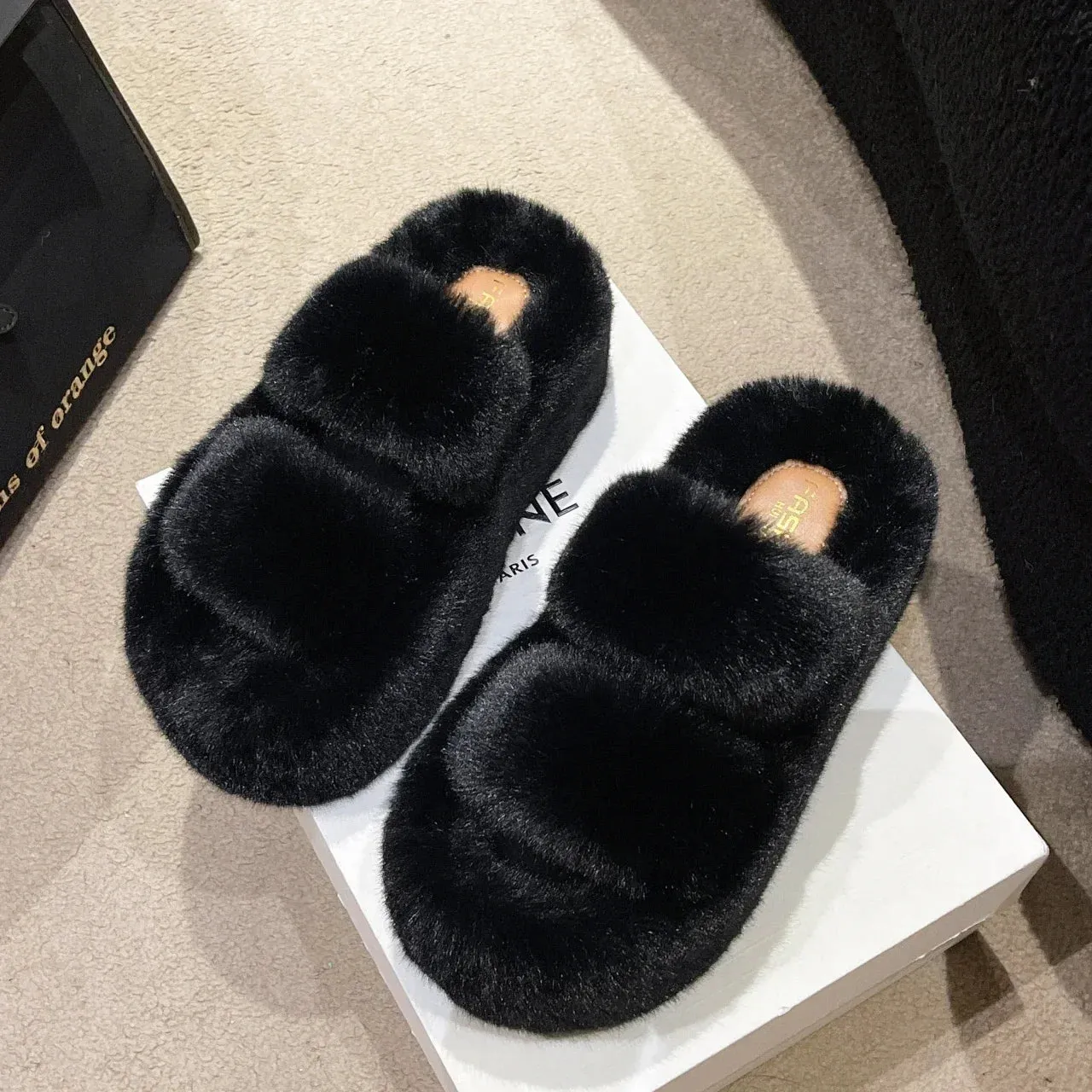 Fluffy Faux Fur Slippers with 7cm Platform – Cozy Fuzzy Slippers for Winter