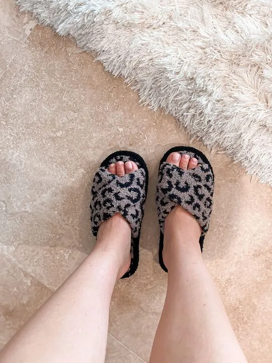 Leopard Criss Cross Fuzzy Slippers - Coffee