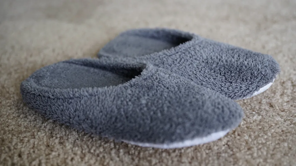 Micro Plush Cloud 9 Unisex Slippers-2 PACK