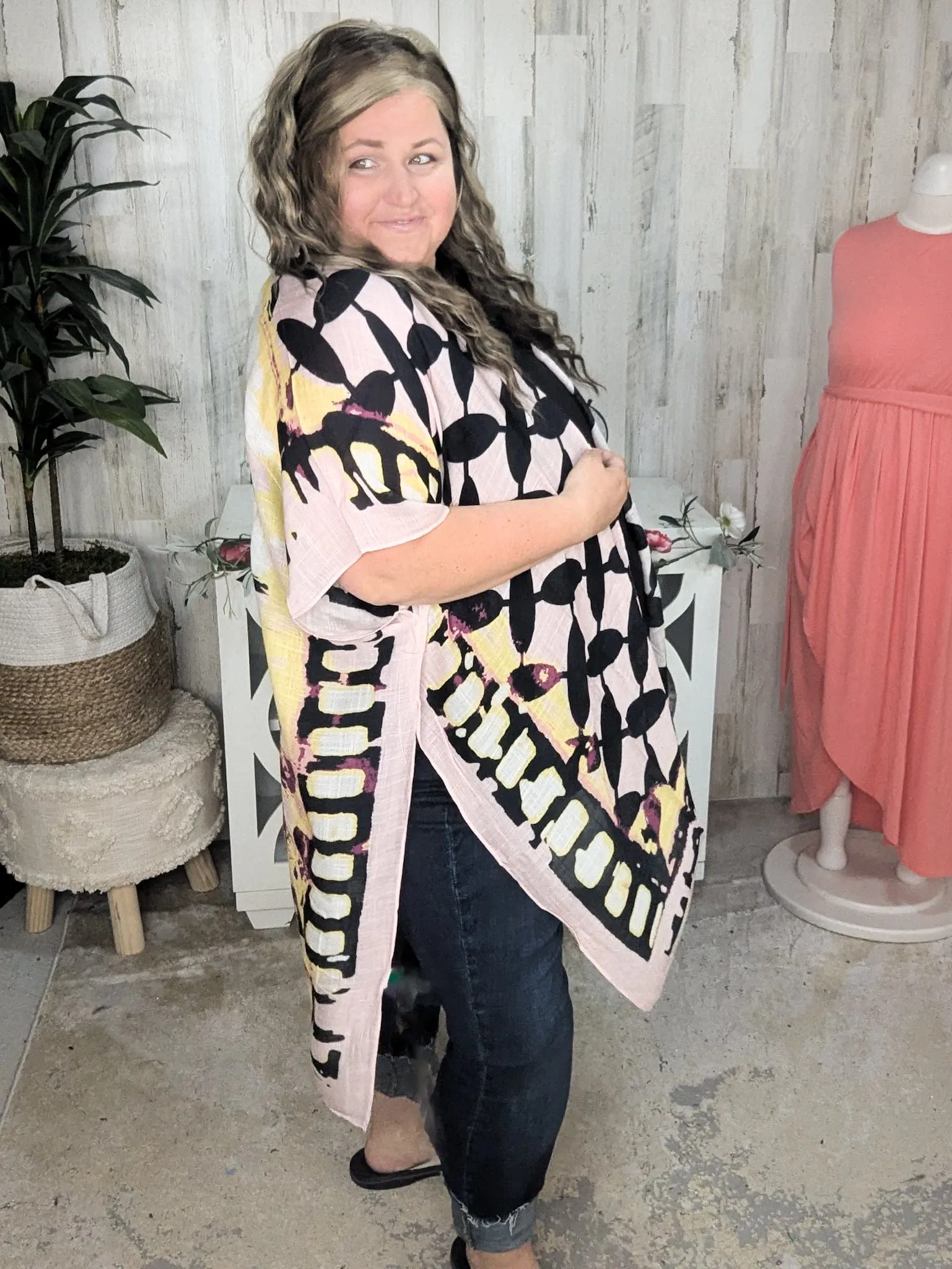 Rachelle Abstract Floral   Geometric Kimono in Pink   Yellow